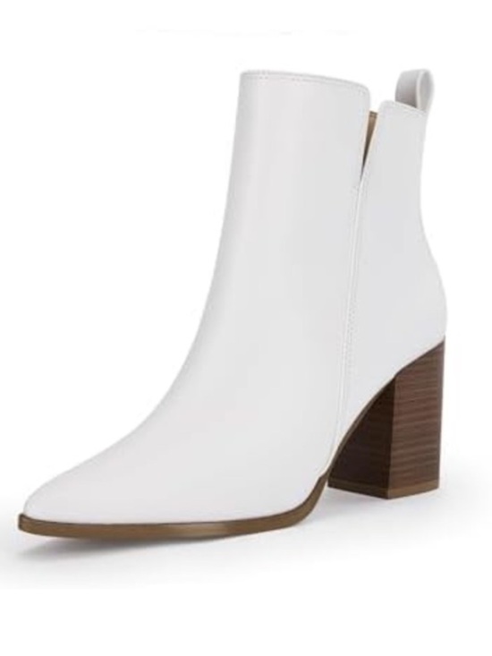 Rilista Shoes - NWT Rilista Womens V Cutout Ankle Boots Pointed Toe Chunky 9.5  White  zipper